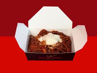 Spaghetti assassina con guanciale e pecorino