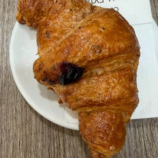 Cornetto integrale ai frutti di bosco