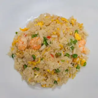 Riso saltato con misto di mare
