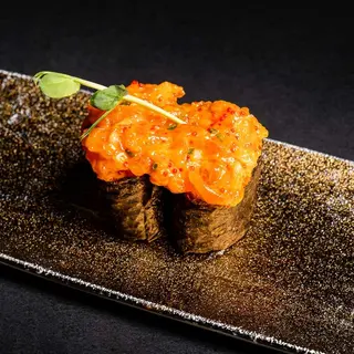 Gunkan spicy salmone