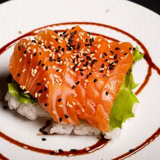 Chirashi salmone