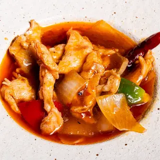 Pollo in salsa piccante
