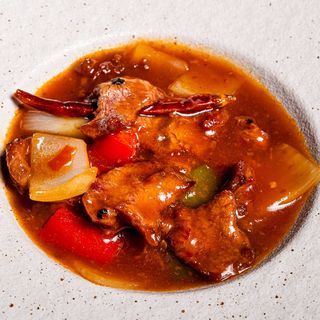 Manzo in salsa piccante