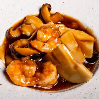 Gamberi con bambù e funghi shiitake