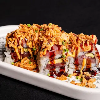 Uramaki onion tonno roll