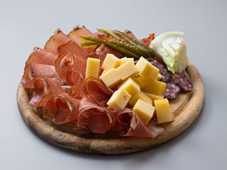 Tagliere di salumi e formaggi