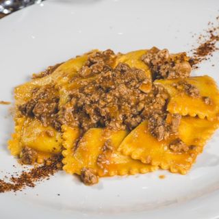Ravioli al ragù