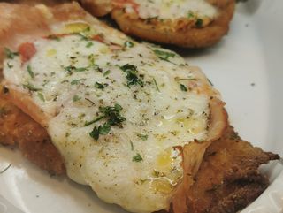 Cotoletta alla pizzaiola