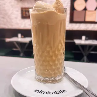 Cappuccio freddo con crema caffè fredda