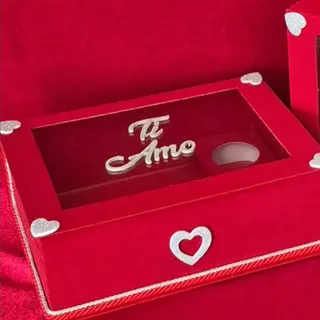 Box colazione cuore bianco scritta oro AUGURI