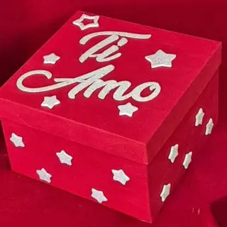Box colazione scatola rossa con stelline