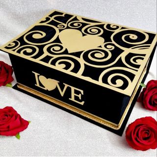 Box colazione rettangolare nera e oro Love