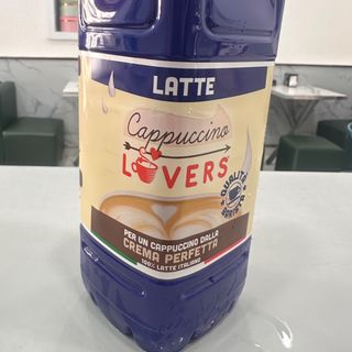 Latte in bottiglia