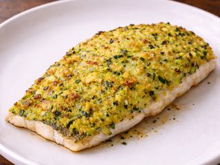 Filetto di spigola in crosta di zucchine