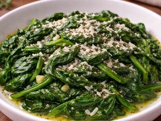Spinaci al burro e parmigiano
