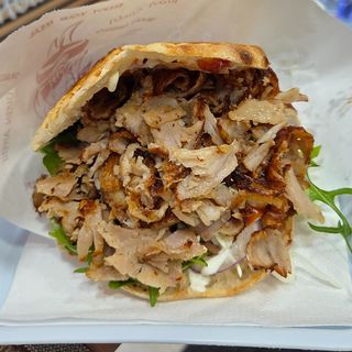 Panino kebab completo medio
