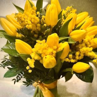 Mimosa tulipani galli bouquet