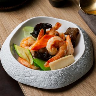 GAMBERI SALTATI CON VERDURE  香辣炒虾