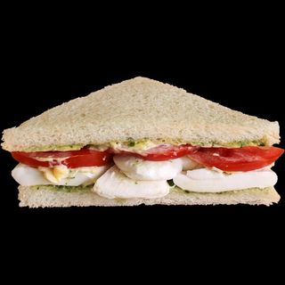 Tramezzino Pesto di Basilico, Pomodoro & Mozzarella