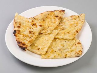 Naan paneer