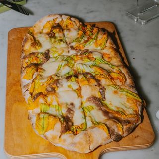 Fiori di zucca e alici