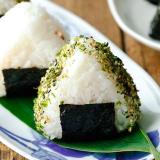 Onigiri gamberone in tempura