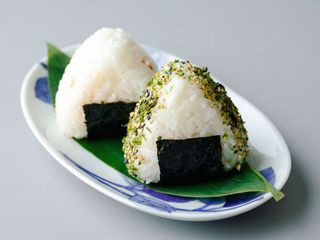Onigiri salmone