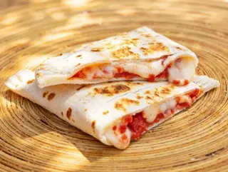 crescione pomodoro mozzarella