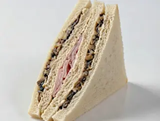 tramezzino prosciutto e funghi