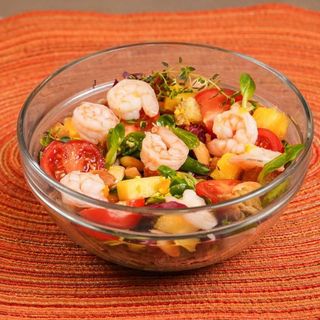 20. Insalata mista con gamberetti
