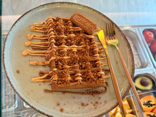 Waffle crema di lotus e biscotti