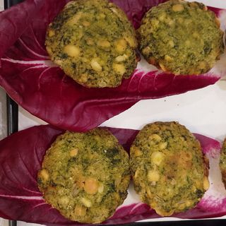 Crocchette di lenticchie con salsa