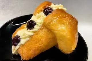 Babbà farcito