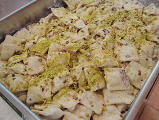 Ravioli panna pancetta e pistacchio