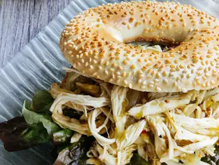 Bagel al pollo