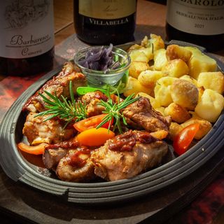 Ribs di suino marinate con patate