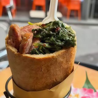 Cuzzitiello salsicce e broccoli