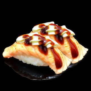 Nigiri salmone scottato