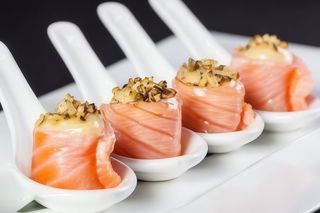 Joy salmone torch