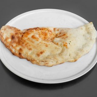 Mare e Monti calzone