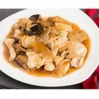 S15. Manzo bambù e funghi