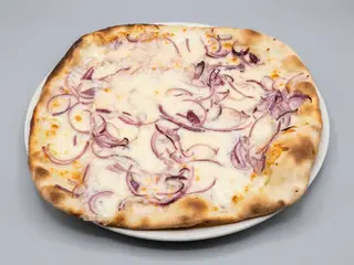 Base bianca mozzarella cipolla e porcini