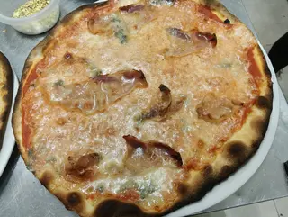 Margherita barbazza e gorgonzola
