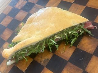 Crudo mascarpone e rucola