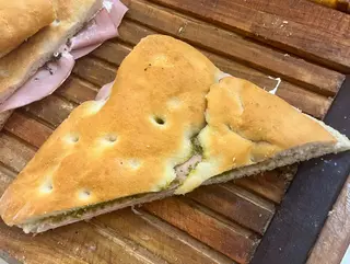 Mortadella e pesto
