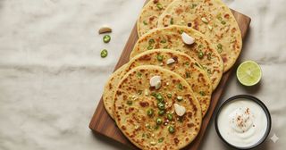 Garlic mirchi parantha