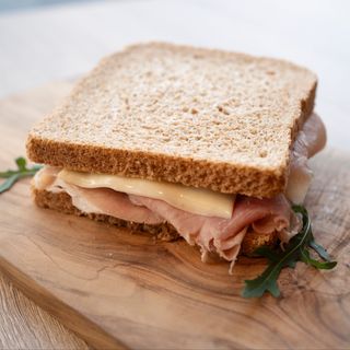 Toast prosciutto cotto e emmental 