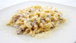 Gramigna con ragù di salsiccia bianco