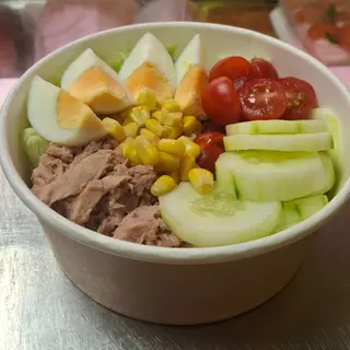 Insalatone (scegli gli ingredienti)
