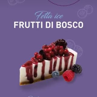 Fetta cheesecake frutti di bosco
